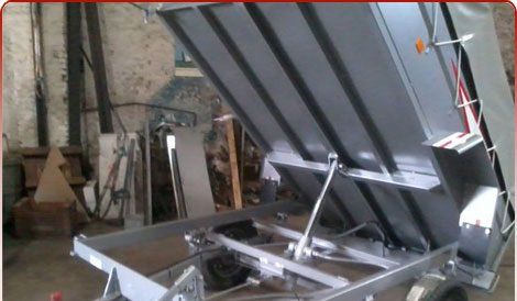 Remolque basculante hidráulico