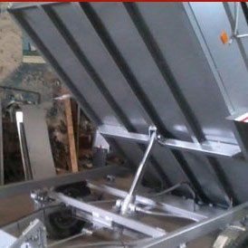 Remolque basculante hidráulico